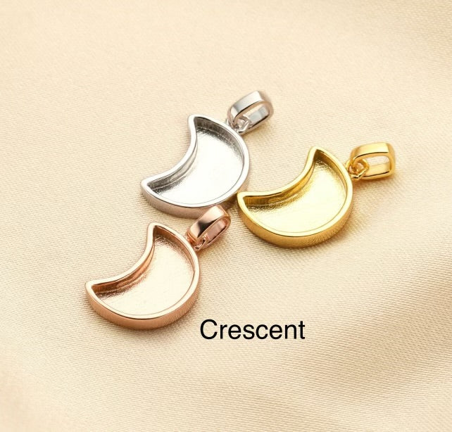 Free Christmas pendant (you pick)