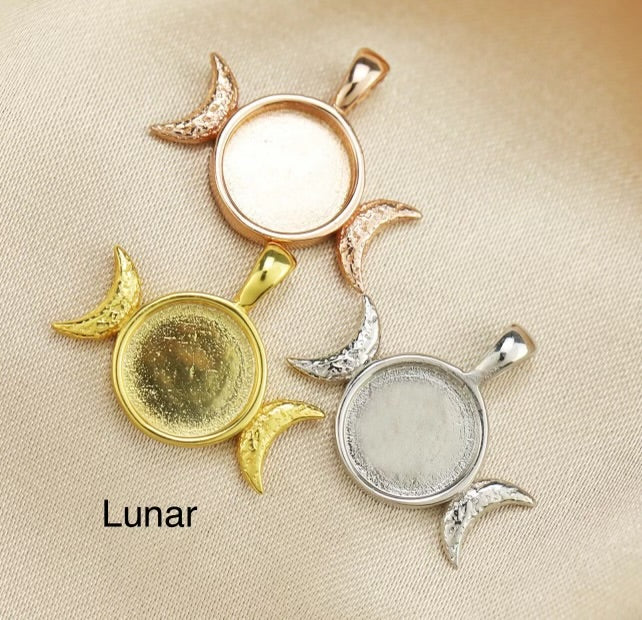 Free Christmas pendant (you pick)