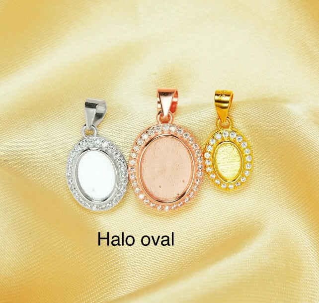 Free Christmas pendant (you pick)