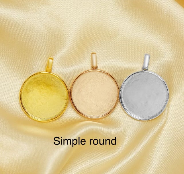 Free Christmas pendant (you pick)