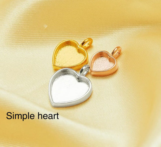 Free Christmas pendant (you pick)